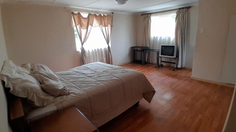 To Let 5 Bedroom Property for Rent in Grahamstown Eastern Cape